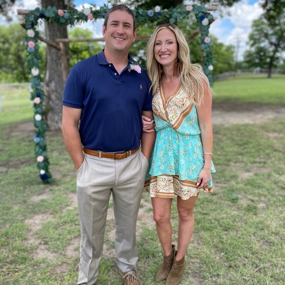 Meet your Posher, Amanda - Picture 3 of 15